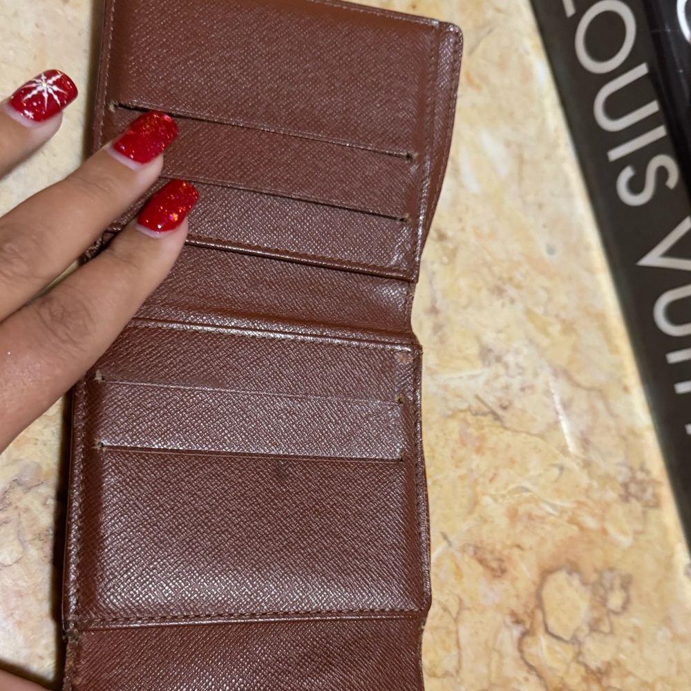 Authentic LOUIS VUITTON
Monogram Elise Wallet - Picture 7 of 12